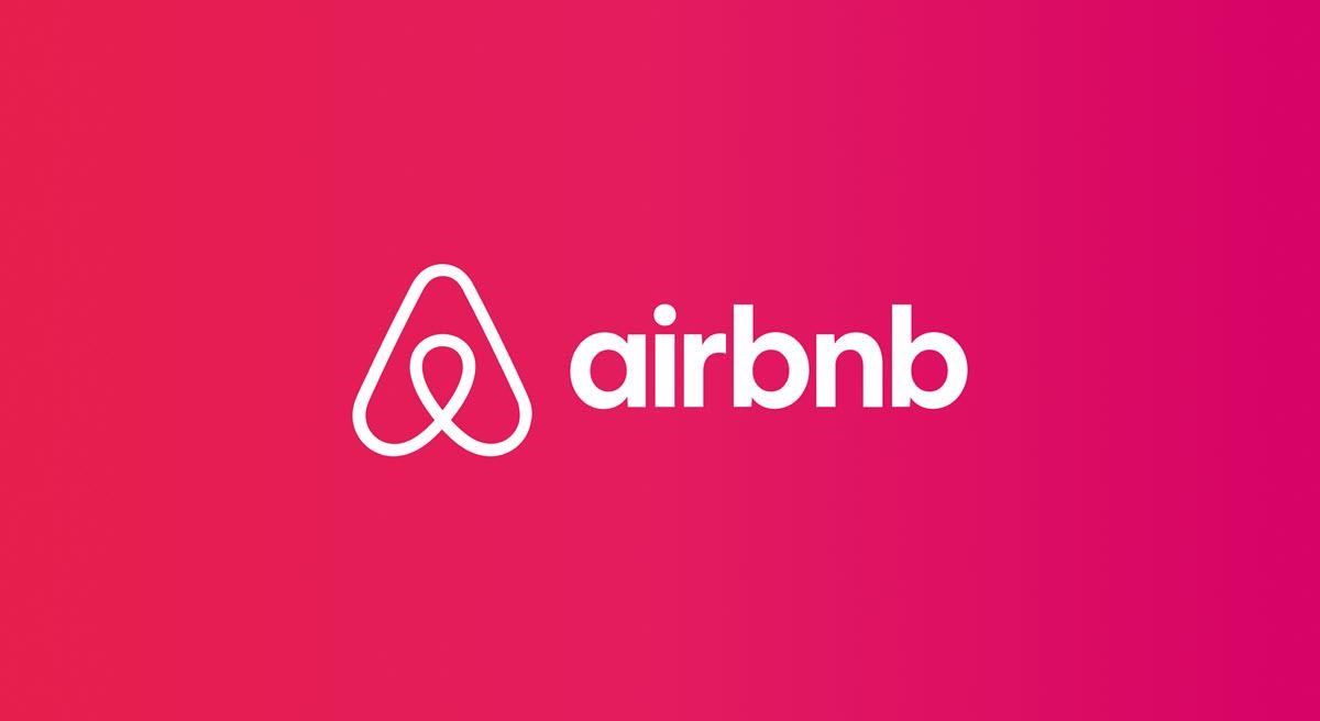 История развития Airbnb