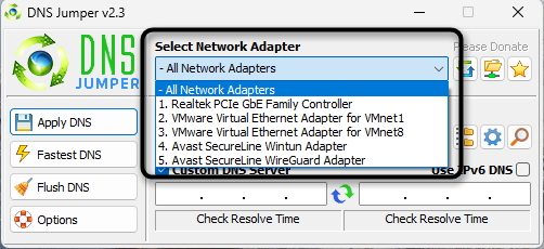 Выбор сетевого адаптера в программе для изменения DNS-сервера в Windows 11