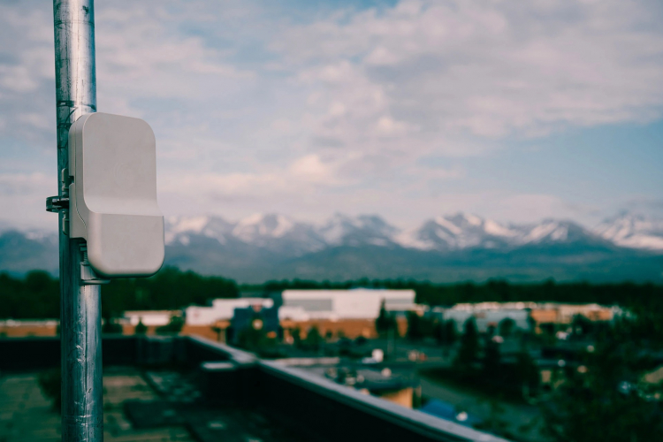 Terragraph обеспечивает высокоскоростной доступ в Интернет для домов и предприятий на Аляске