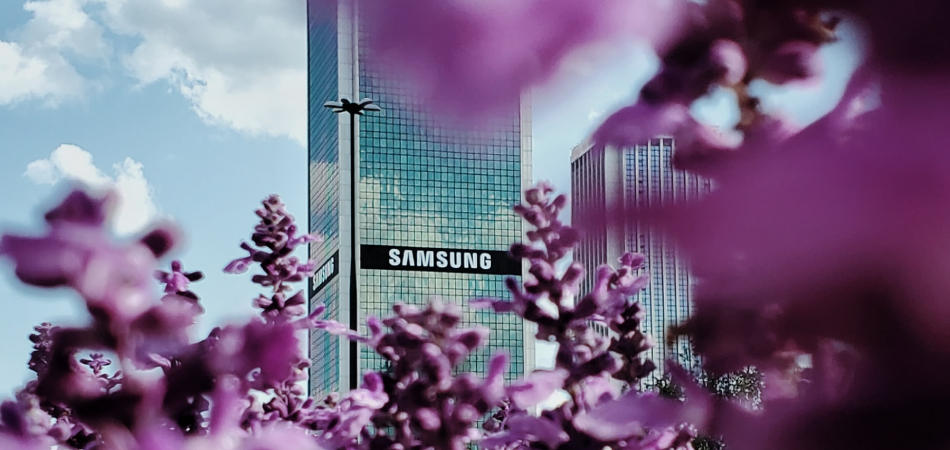 Сервис Samsung Pay могут запретить в России