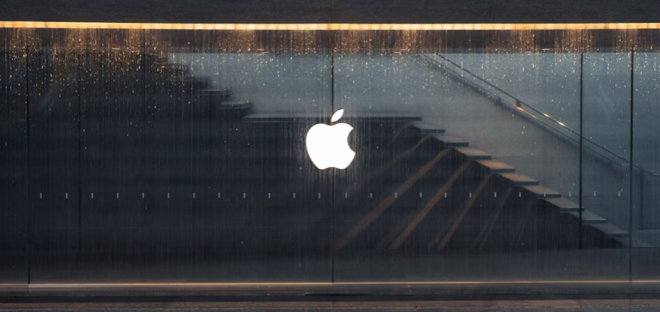 Apple готовит первый MacBook с сенсорным экраном и OLED-дисплеем