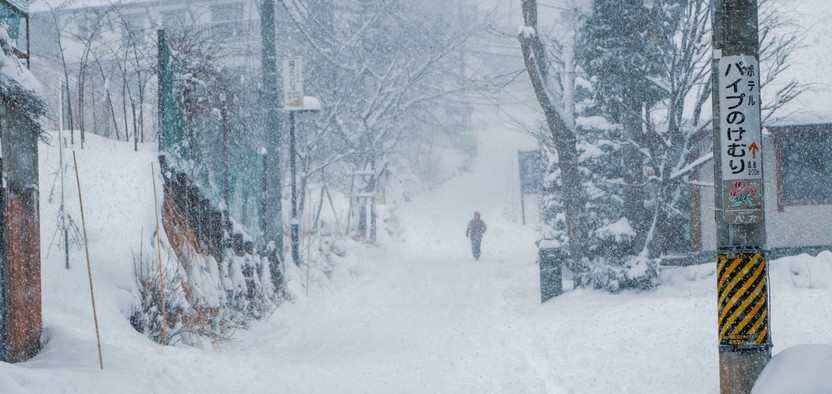 В Японии ученые создали технологию добычи электричества из снега