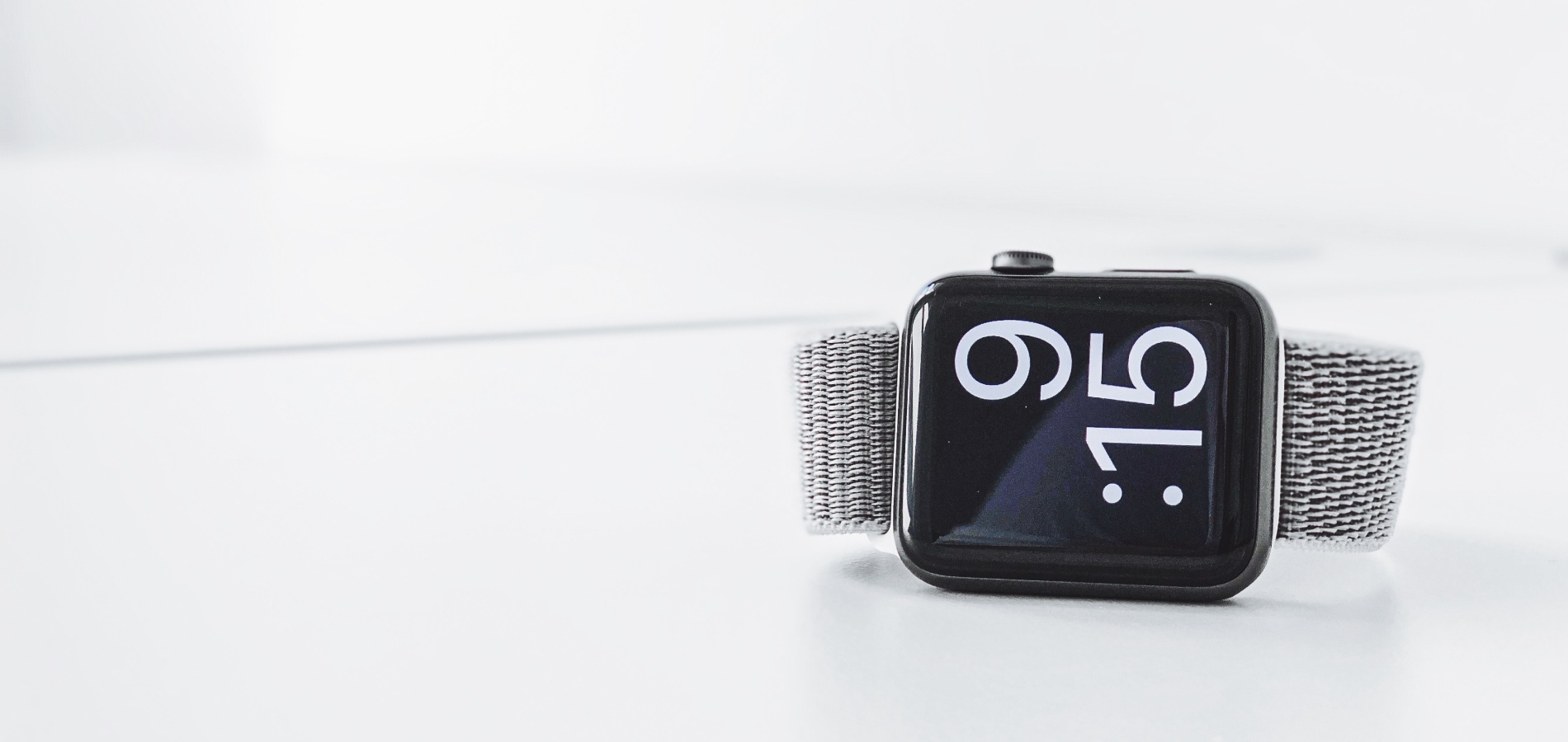 Apple получила патент на ремешок для часов, меняющий цвет